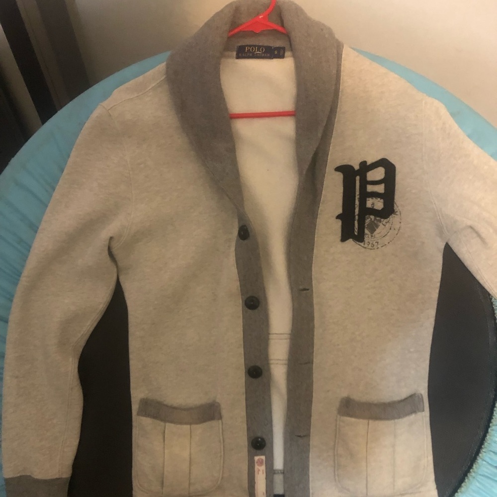 Cardigan sweater
